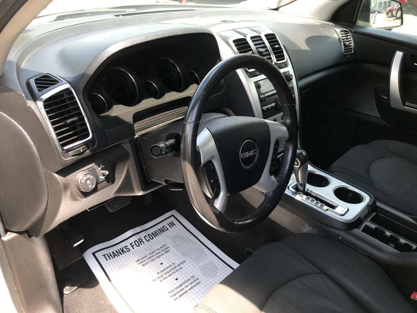 2012 White /Gray GMC Acadia SLE (1GKKVPED0CJ) with an 3.6 V6 engine, Automatic transmission, located at 577 Chester Pike, Prospect Park, PA, 19076, (610) 237-1015, 39.886154, -75.302338 - Photo#13